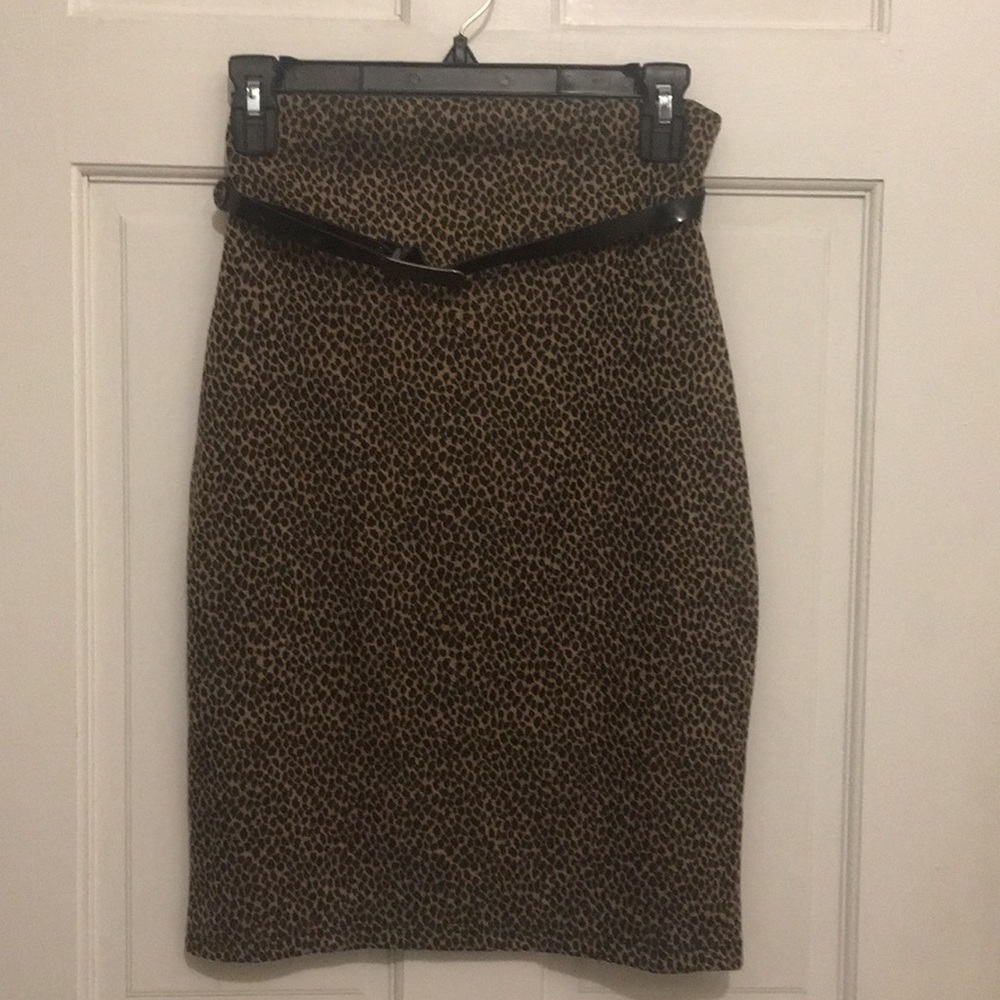👗🎉Lovely animal print skirt🎉 - Picture 4 of 5